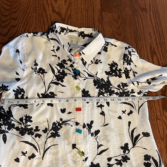 MULTIPLES black and white floral print crinkle woven point collar blouse size XS - Picture 11 of 16